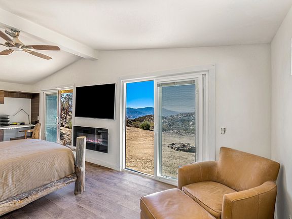 5th image of 48901 Ruben Dr