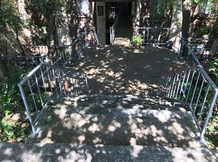 8200 Neely Dr APT 212, Austin, TX 78759