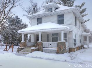 10 N East St, Kent City, MI 49330