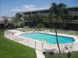 161 NE 10th Ave APT 7A, Hallandale, FL 33009