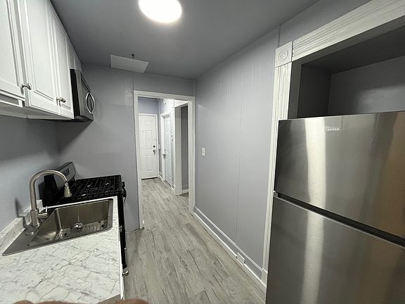 3rd image of 199 E Main St #1