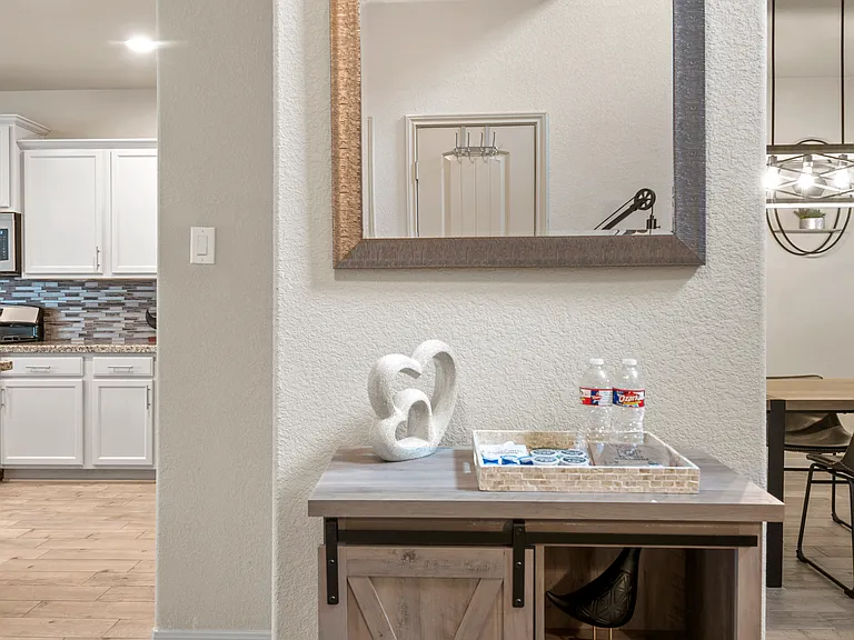 7015 Windy Run Ct — Photo 3