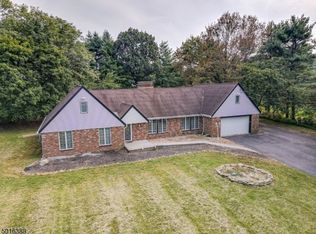 41 Everitts Rd, Ringoes, NJ 08551