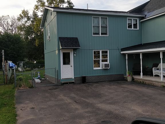 5th image of 23484 Fir Ave