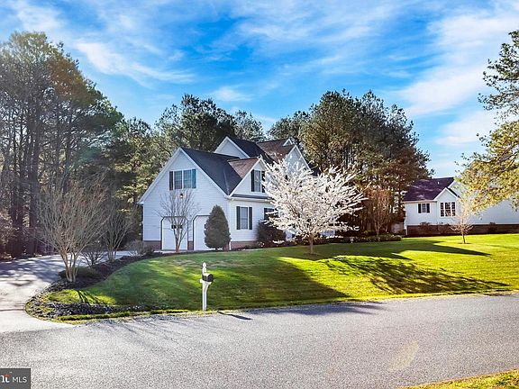 3rd image of 2120 Orchard Dr