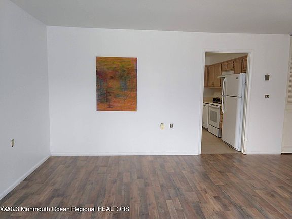 2nd image of 70F Dorchester Drive