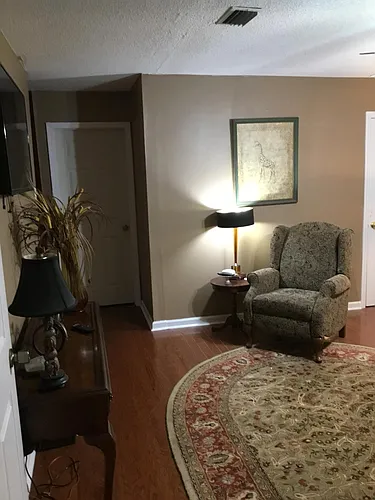 150 Magnolia Ave Photo 1