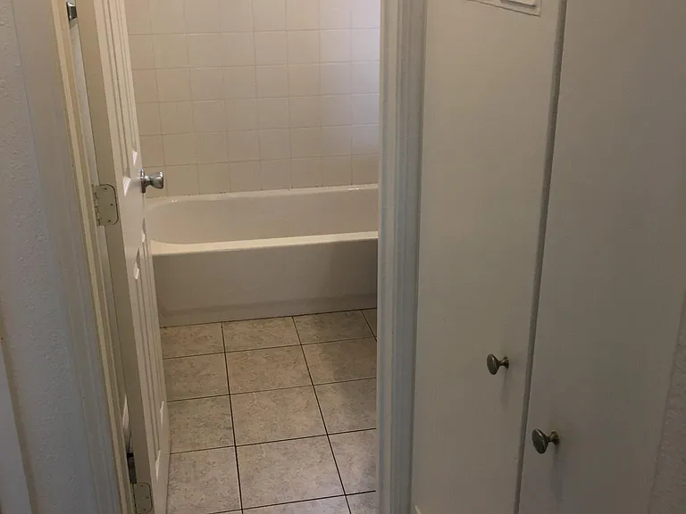 328 N Garfield St #B — Photo 5