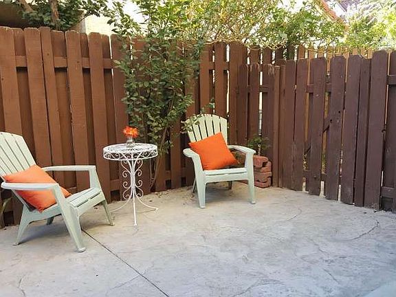 3rd image of 5835 Cochran St