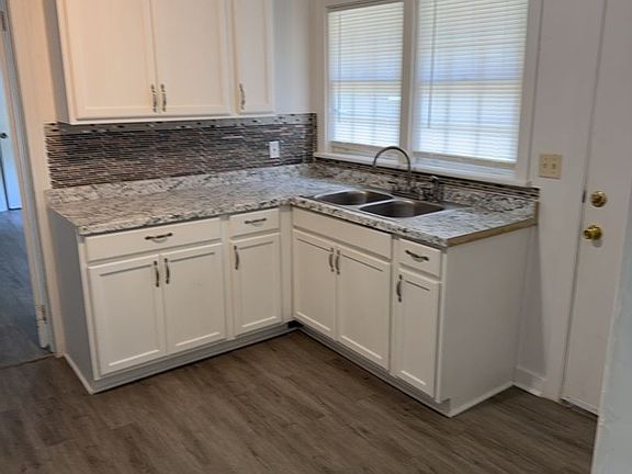 5th image of 837 Fulton Ave