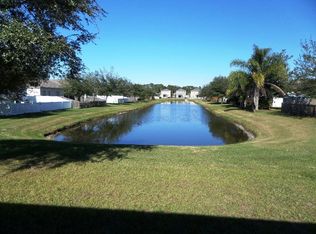 1860 Atlantic Dr, Ruskin, FL 33570