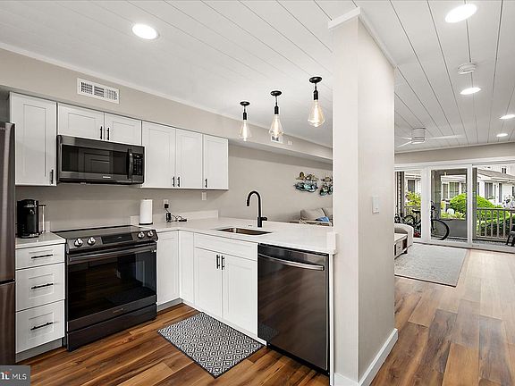 4th image of 12626 Sunset Ave #64I2