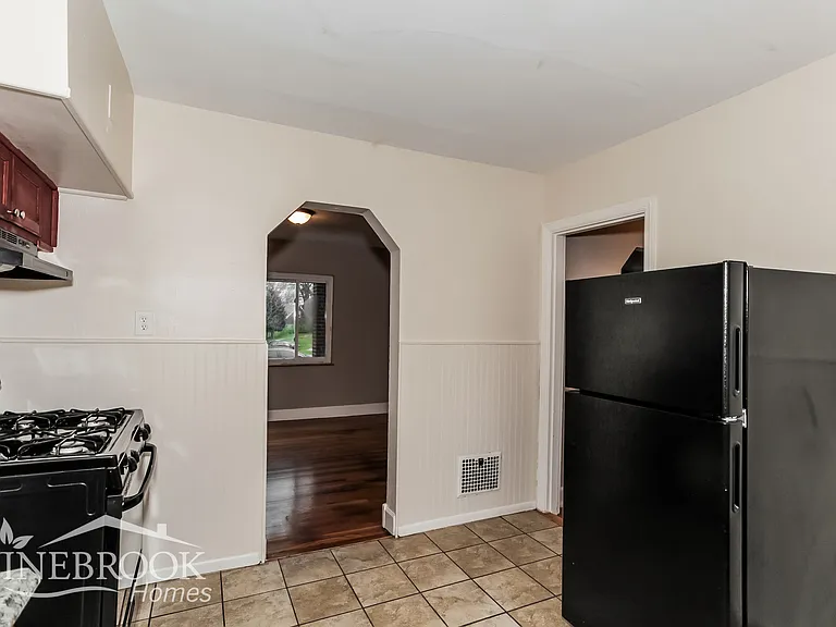 3184 W Tower Ave — Photo 6