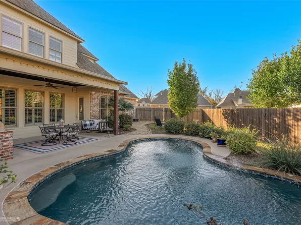 220 Cherry Blossom Ln, Benton, LA 71006