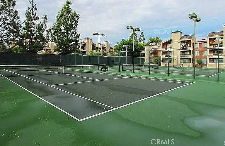 21520 Burbank #211 — Photo 24