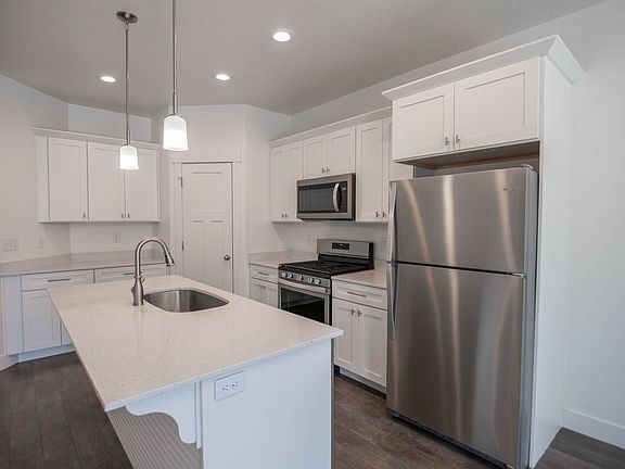 5th image of 1777 W Newcastle Ln #132