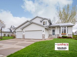 11124 Hillsboro Ave N, Champlin, MN 55316
