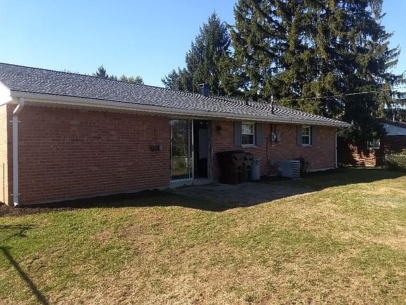 5th image of 326 Brownstone Dr
