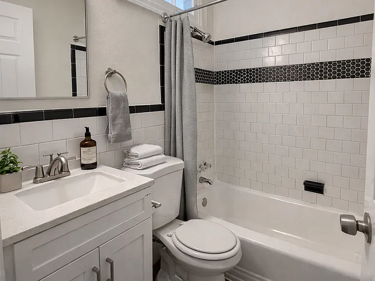 2814 Pomeroy Rd SE #1 — Photo 6