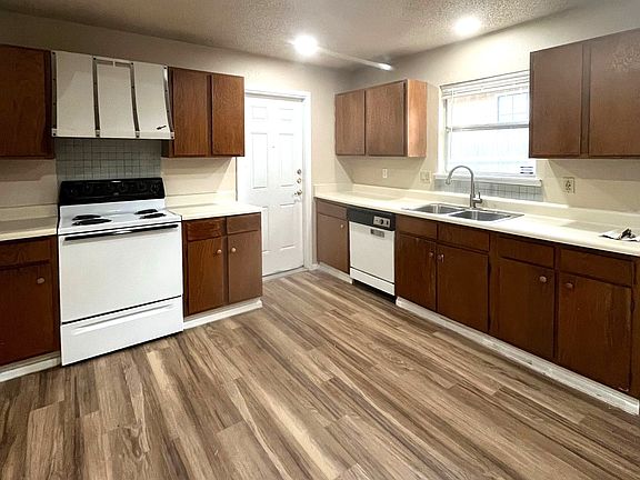 4th image of 13539 Primwood St