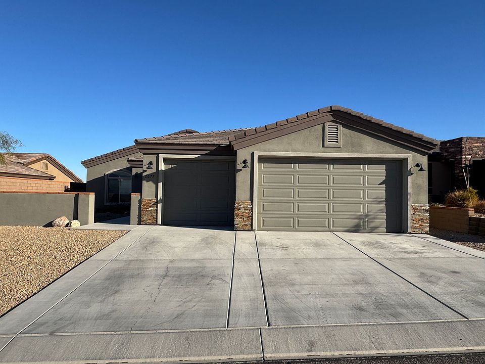 1st image of 2677 Kingman Dr