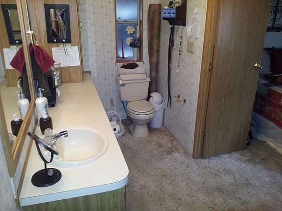 4th image of 2604 W Fisher Ave