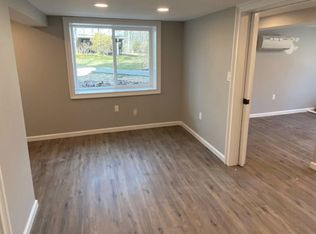 17 Medford Rd, Ridge, NY 11961