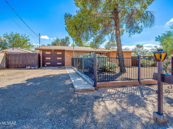 6060 E 2nd St, Tucson, AZ 85711