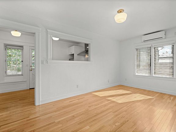 2nd image of 1712 1/2 Echo Park Ave