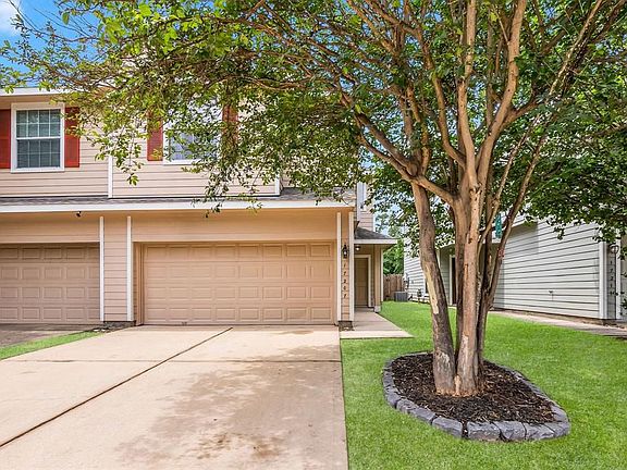 2nd image of 17207 Oakwood Chase Dr