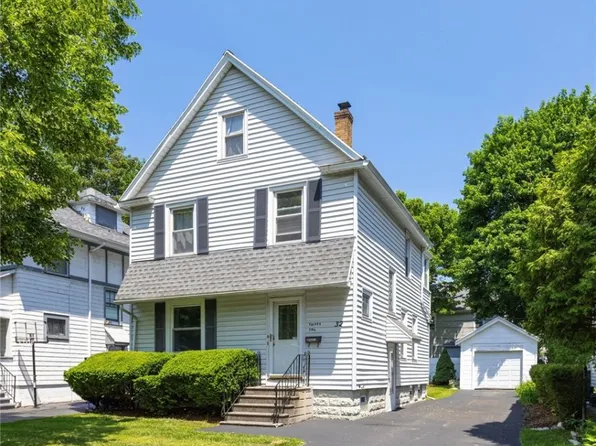 32 Bellwood Pl, Rochester, NY 14609