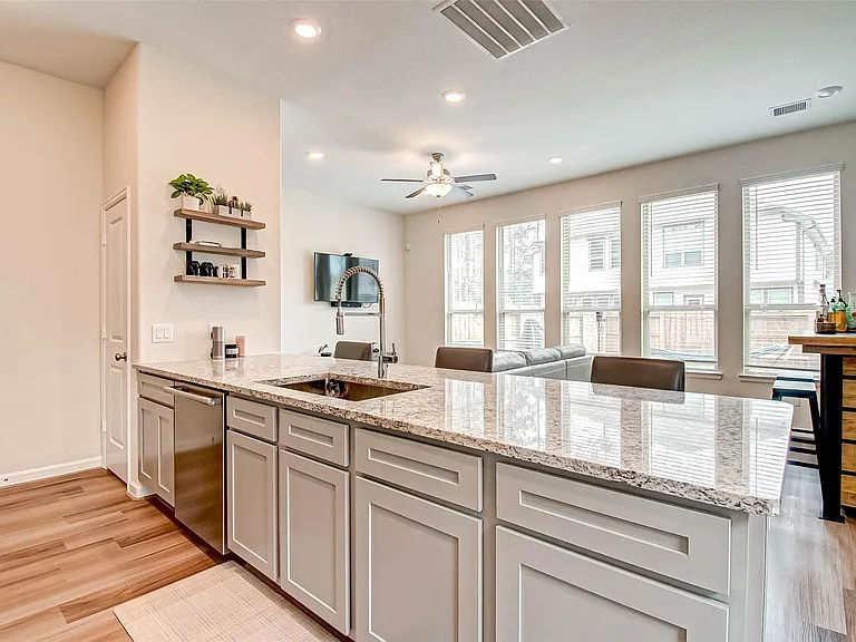 617 Aspen Falls Ct — Photo 14
