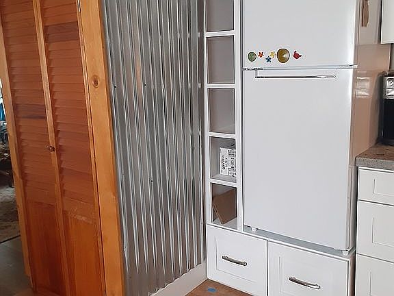 4th image of 824 Cohasset Dunes Ln W