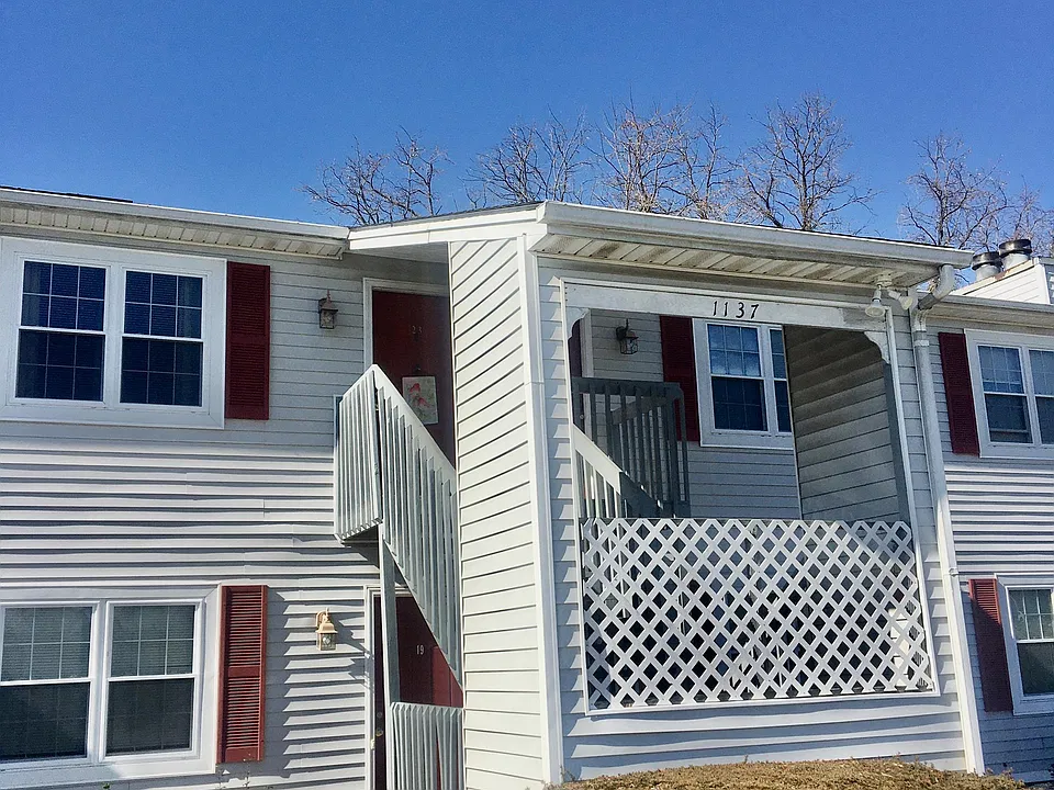 1137 Homestead Garden Ct #18