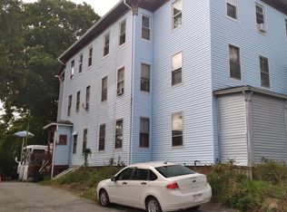 11 Larch St, Worcester, MA 01609