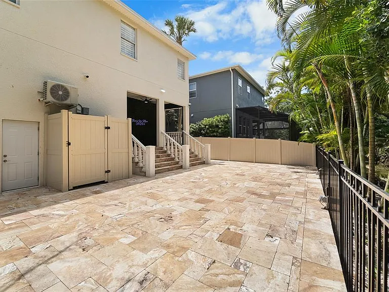 4802 W Beachway Dr — Photo 37