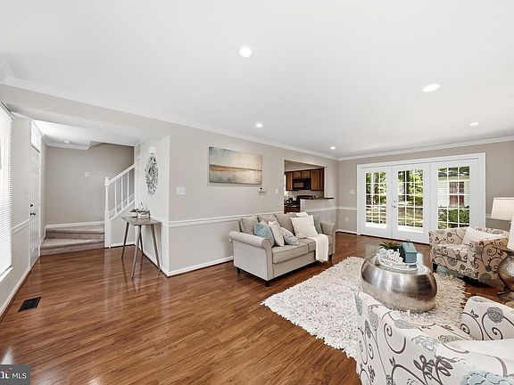 4th image of 4406 Ridgewood Ct