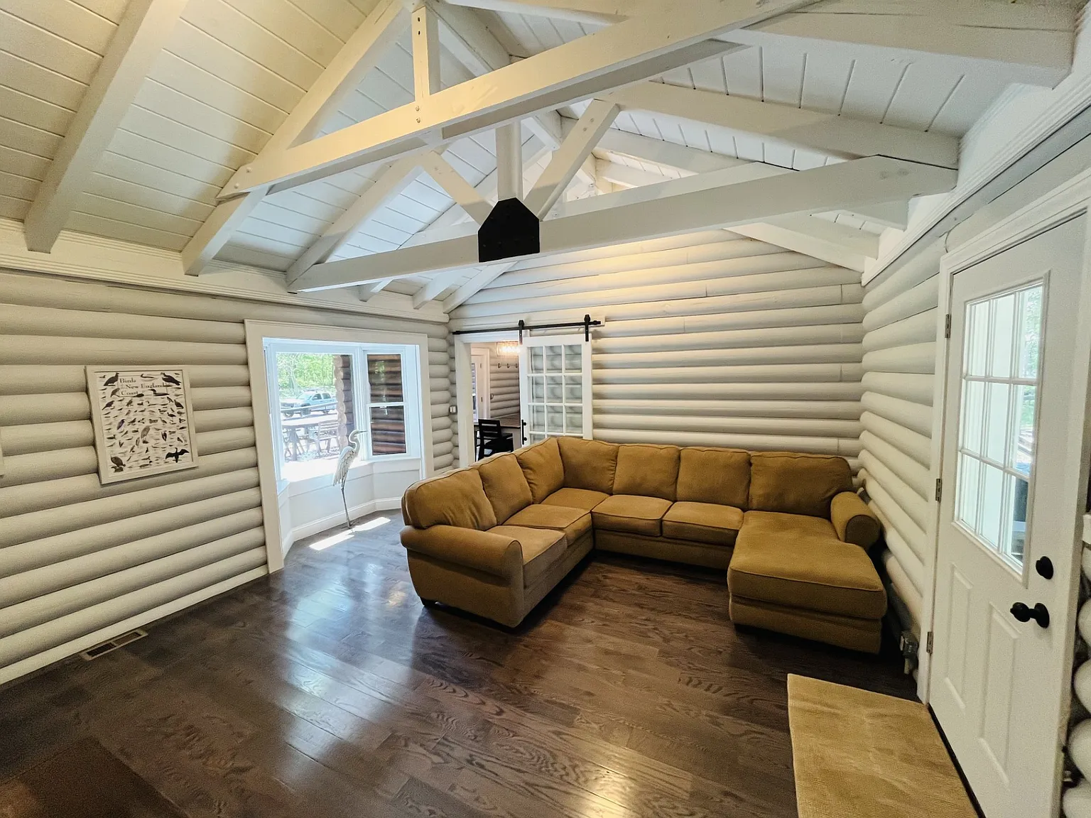 Private 4-BD Cabin Retreat on 3.8 Acres,Surrounded by Nature! — Photo 4