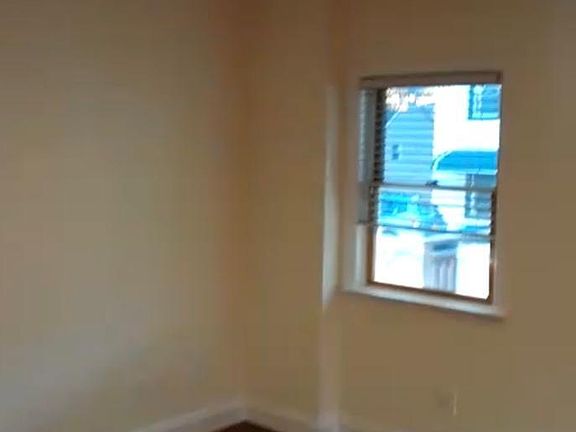 5th image of 21 S Eckar St