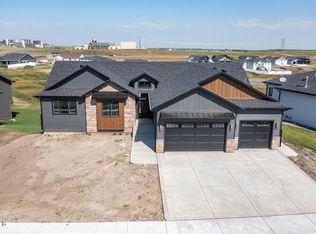 5323 Mica Dr, Bismarck, ND 58503