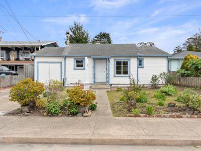 522 Valencia Ave, El Granada, CA, 94018