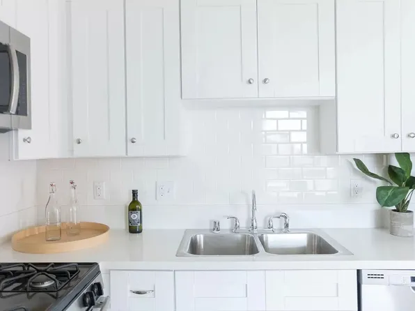 978 S Mariposa Ave, 978 S Mariposa Ave APT 303, Los Angeles, CA 90006