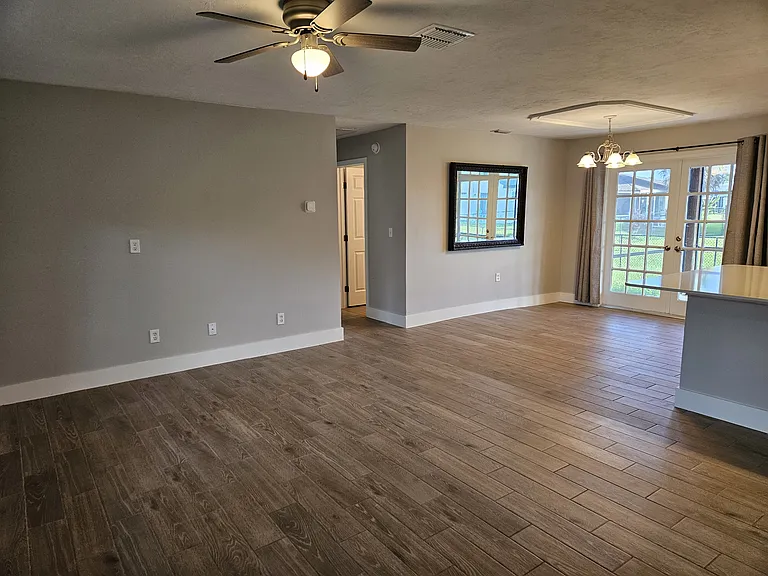 6080 Park Rd — Photo 3