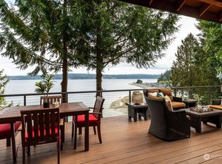 1137 Harbortop Ter, Greenbank, WA 98253