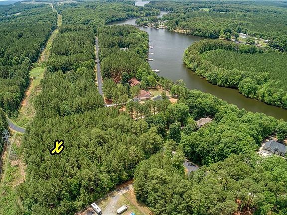 4th image of 560 Cove Wood Dr #77