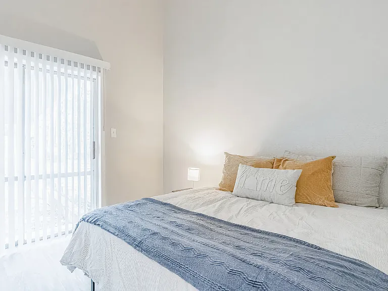 Sahara Dr SW — Photo 1