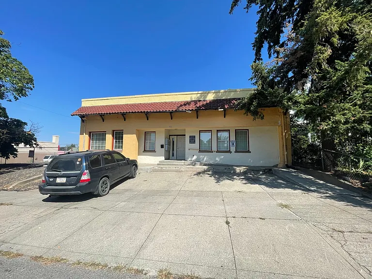 916 W Augusta Ave — Photo 17