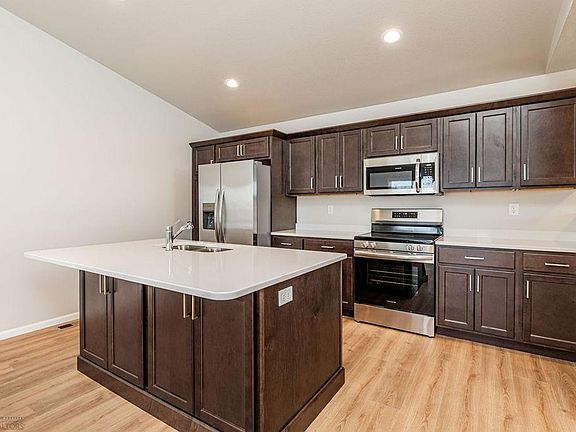 5th image of 838 1st Ave