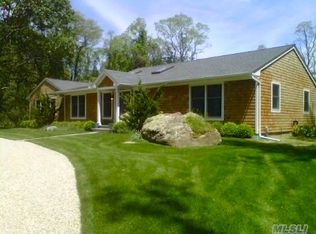 6 Highview Dr, Sag Harbor, NY 11963