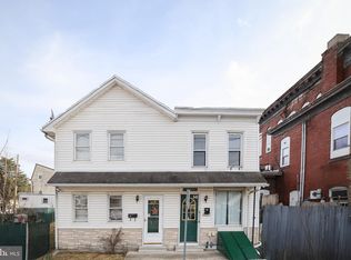10 E Carroll St, Saint Clair, PA 17970